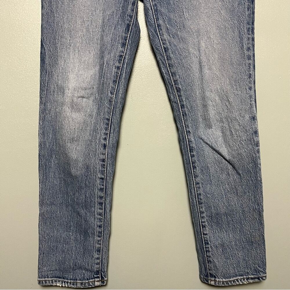 Madewell High-Rise Straight Leg Jeans in Medium Blue Wash - Picture 3 of 9